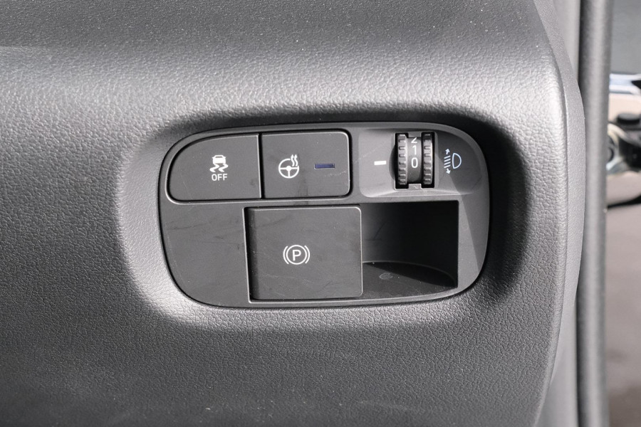 2026 Hyundai INSTER AX.V1 Cross SUV Image 17