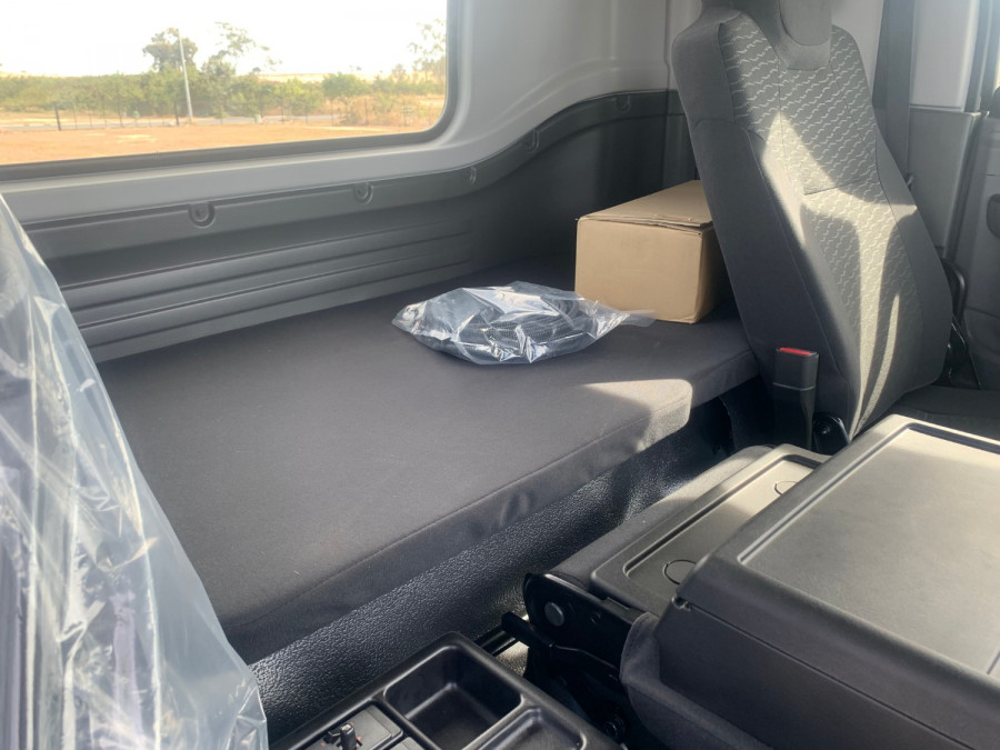2025 Isuzu  FXD 170-355 AT R62 Cab Chassis Image 15