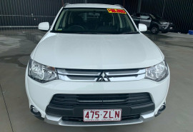 2014 MY14.5 Mitsubishi Outlander ZJ ES 2WD Suv