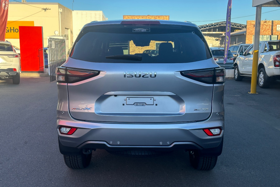 2023 MY24 Isuzu MU-X RJ LS-U SUV Image 6