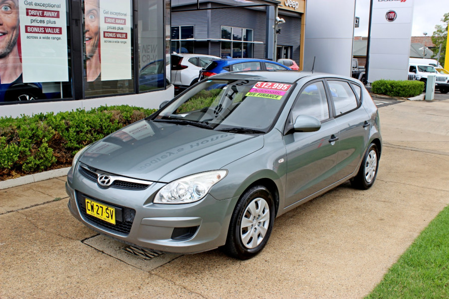 2009 Hyundai I30 FD  SX Hatchback Image 1