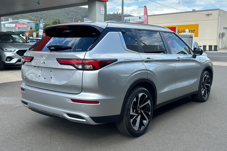 2022 MY22.5 Mitsubishi Outlander ZM Aspire SUV Image 7