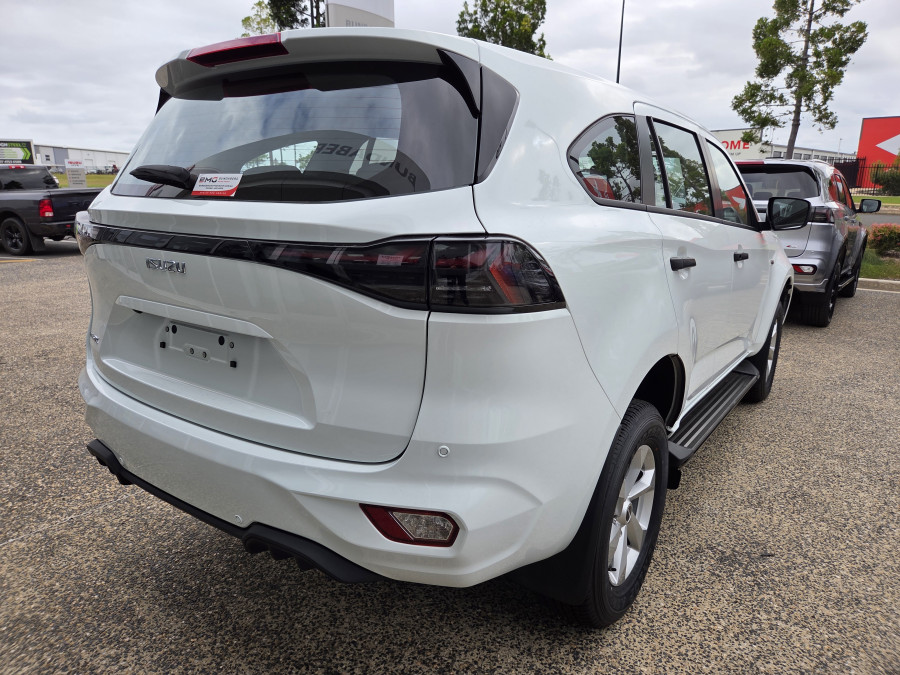 2026 MY25.5 Isuzu MU-X RJ LS-M SUV Image 3