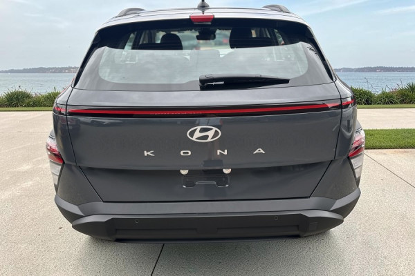 2027 Hyundai KONA SX2.V3 Hybrid SUV Image 5