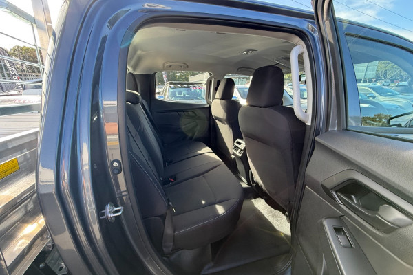 2025 MY25.5 Isuzu D-MAX RG SX High Ride Cab Chassis Image 12