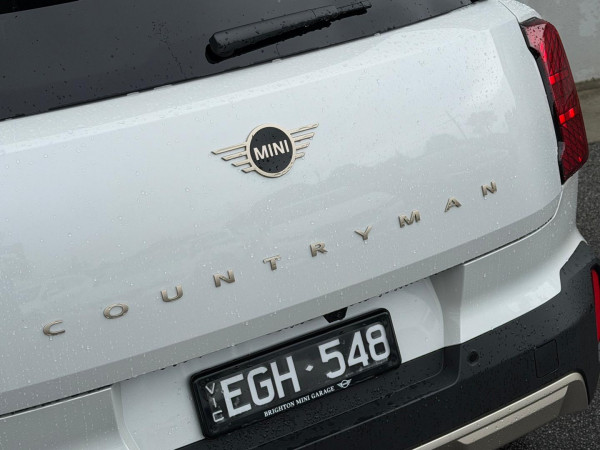 2026 MINI Countryman U25 C Favoured SUV image 18