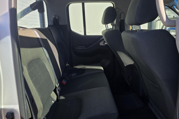 2013 Nissan Navara D40 Series 6 ST Dual Cab Pickup Image 19