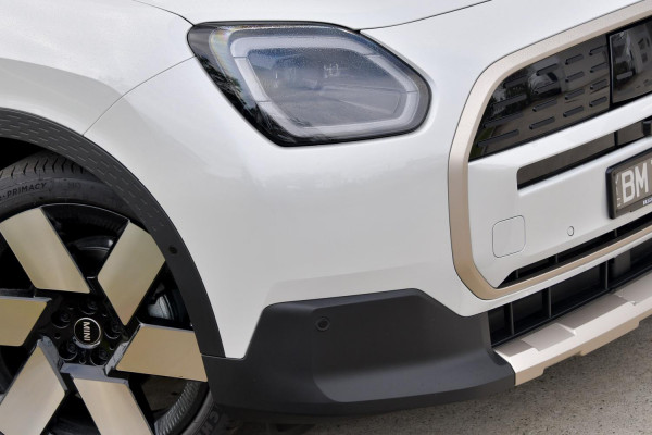 2026 MINI Countryman U25 E Favoured SUV image 29