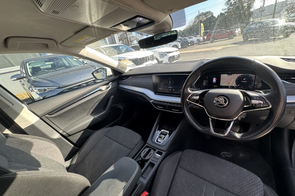 2023 MY23.5 Skoda Octavia NX 110TSI Style SUV Image 21