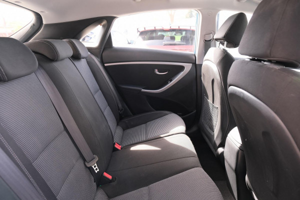 2016 MY17 Hyundai i30 GD4 Series II Active Hatch Image 11