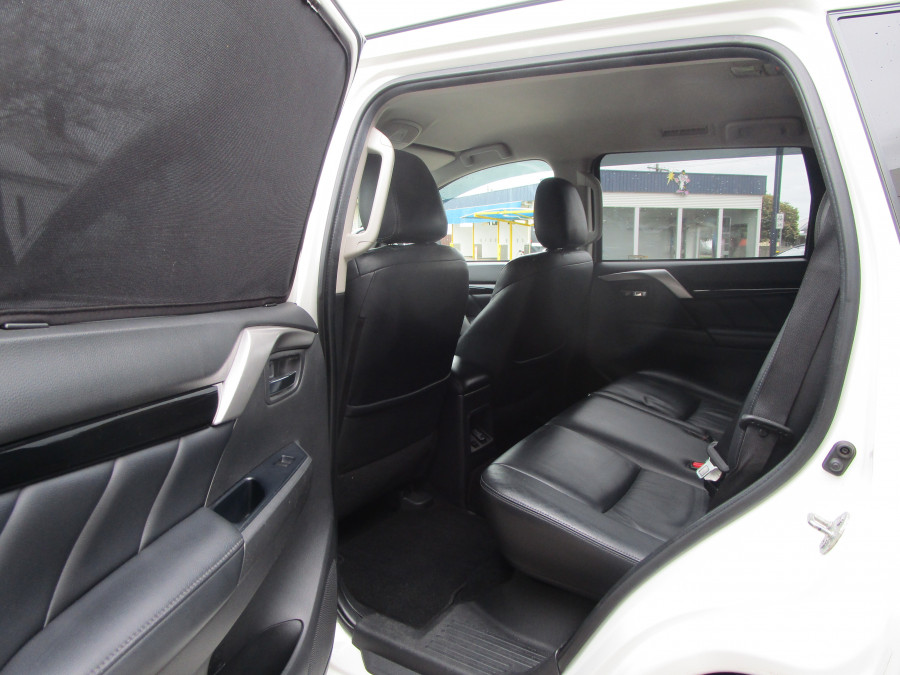 2019 Mitsubishi Pajero Sport QE Black Edition SUV Image 13