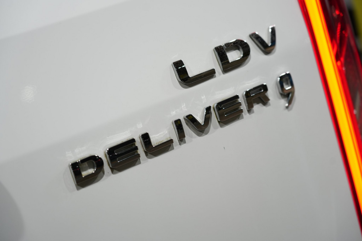2023 LDV Deliver 9 Mid Roof LWB Bus