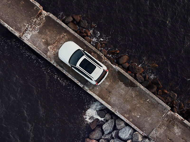 Electrifying performance Image