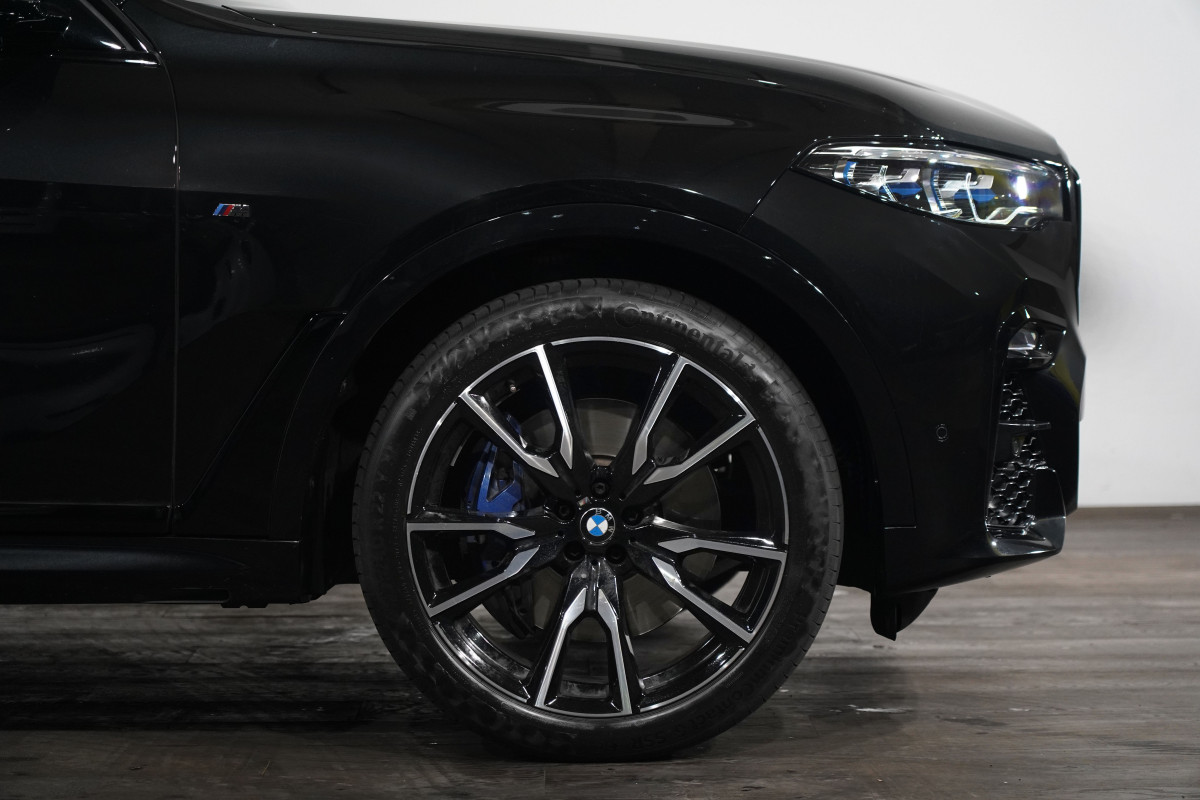 2022 BMW X7 Xdrive30d SUV Image 5