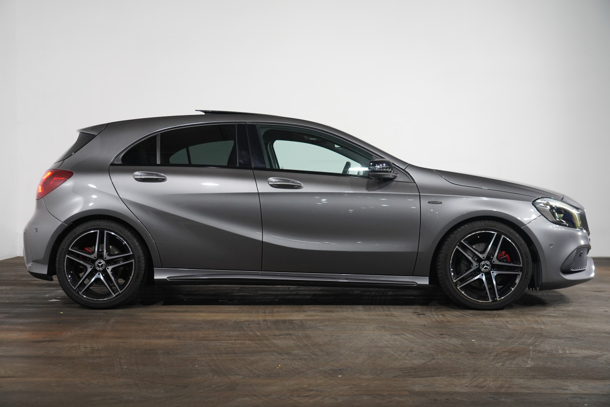 2017 Mercedes-Benz A250 Sport 4matic Hatch Image 4
