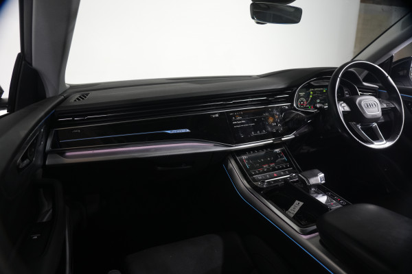 2021 Audi Q8 F1 50 TDI SUV image 14