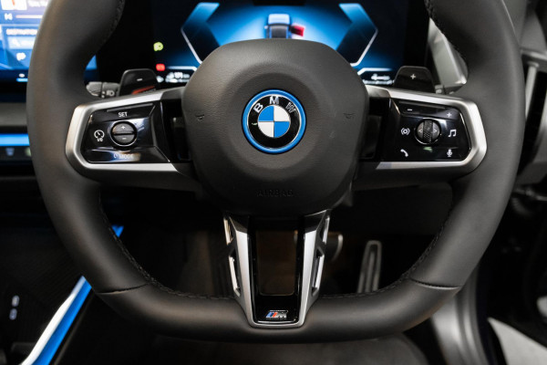 2025 BMW X3 G45 30e xDrive SUV image 11