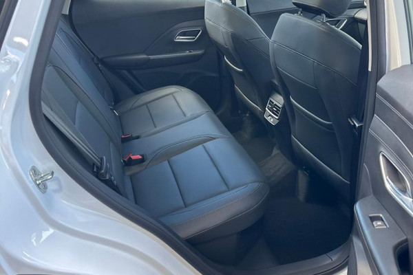 2026 MY26.5 MG ZS ZS32 Essence Hybrid+ SUV Image 13