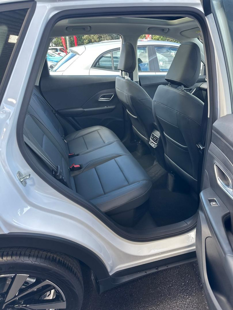 2026 MY26.5 MG ZS ZS32 Essence Hybrid+ SUV Image 13