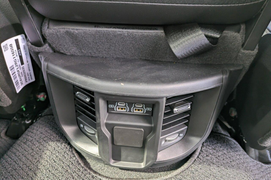 2023 Ram 2500 DJ Laramie Ute Image 9