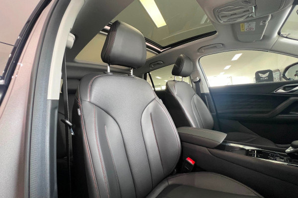 2025 MG HS AS33H Essence Hybrid+ SUV Image 2