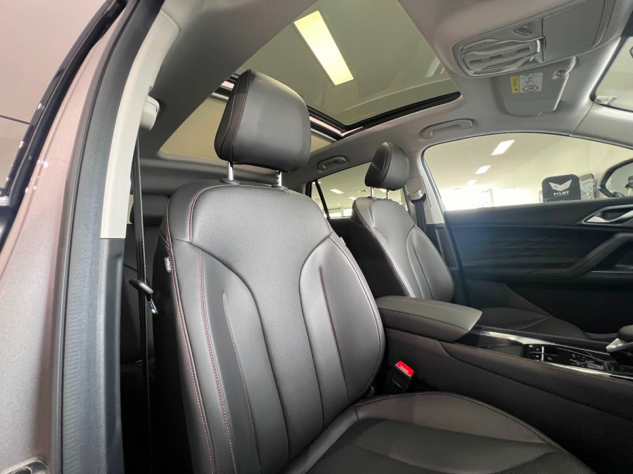 2025 MG HS AS33H Essence Hybrid+ SUV Image 2