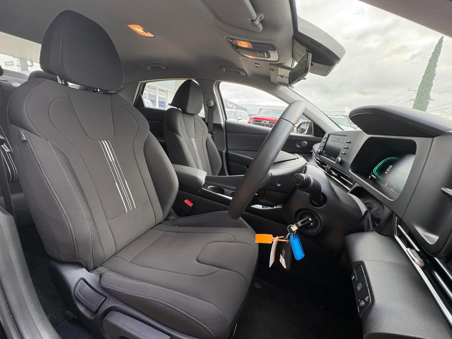 2026 Hyundai i30 CN7.V4 Hybrid Sedan Image 8
