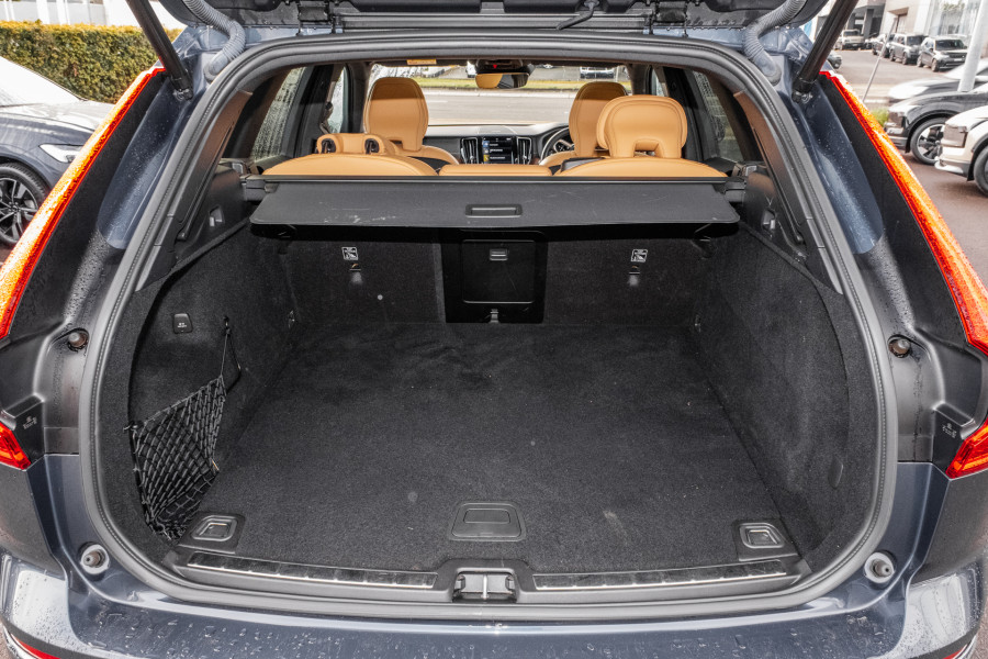 2021 Volvo XC60 UZ T5 SUV Image 22
