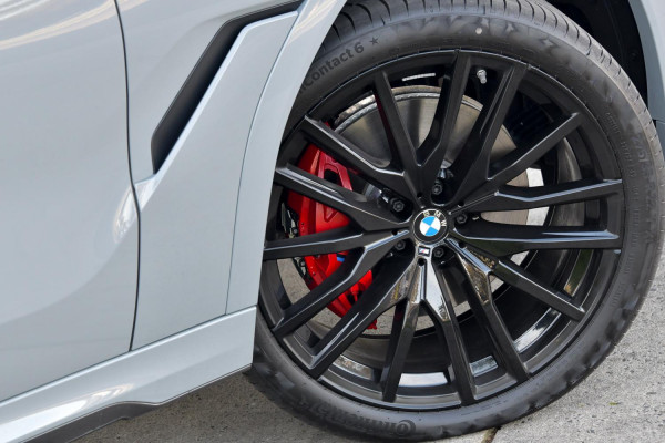 2025 BMW X6 G06 LCI xDrive30d M Sport SUV image 28