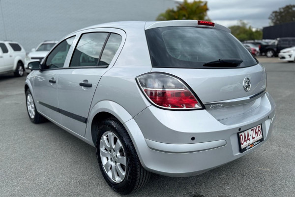 2008 Holden Astra AH CD Hatch Image 10
