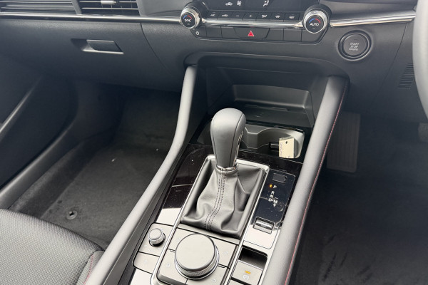 2026 MY25 Mazda 3 BP Series G25 Evolve SP Sedan Image 21