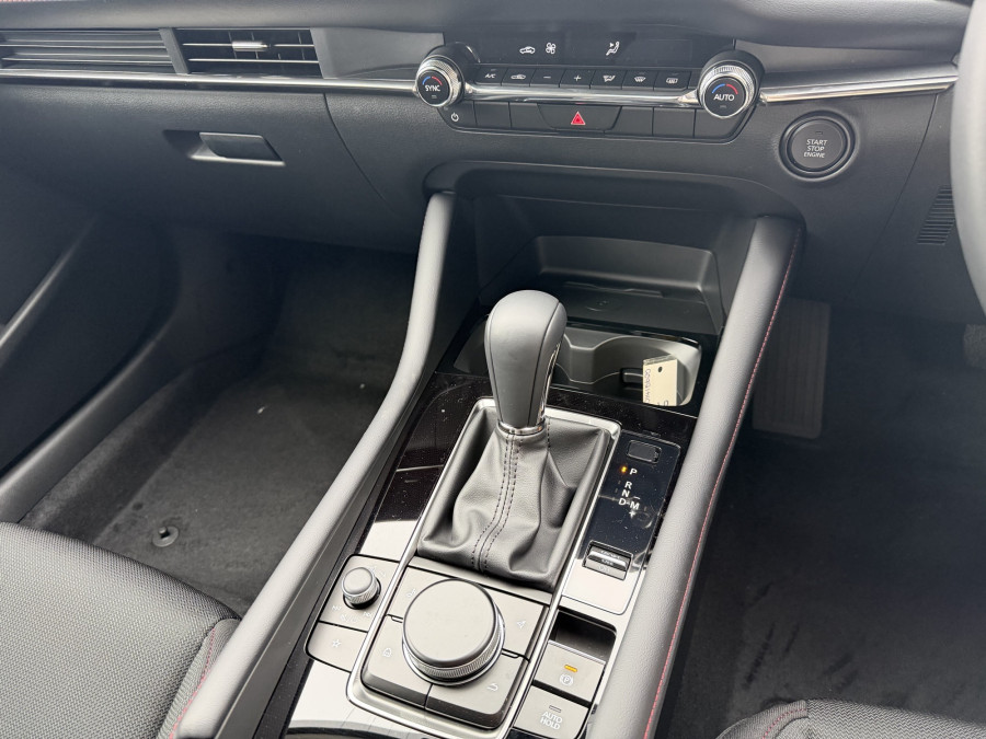 2026 MY25 Mazda 3 BP Series G25 Evolve SP Sedan Image 21