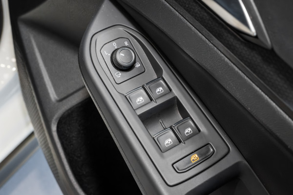 2021 MY2  Volkswagen Golf 8 GTI Hatch Image 19