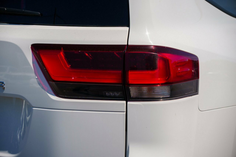 2024 Toyota LandCruiser FJA300R GXL SUV Image 7