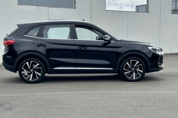 2026 MG ZS Essence Hybrid+ SUV Image 2