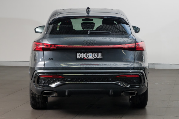 2026 Audi Q5 e-hybrid 270kW SUV image 5