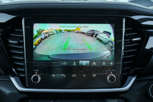 2025 MY25.5 Isuzu MU-X RJ LS-T SUV Image 17