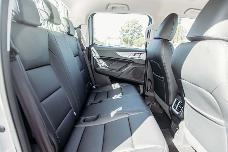2025 MY24 GWM Ute NPW Cannon Premium CC Cab Chassis Image 15