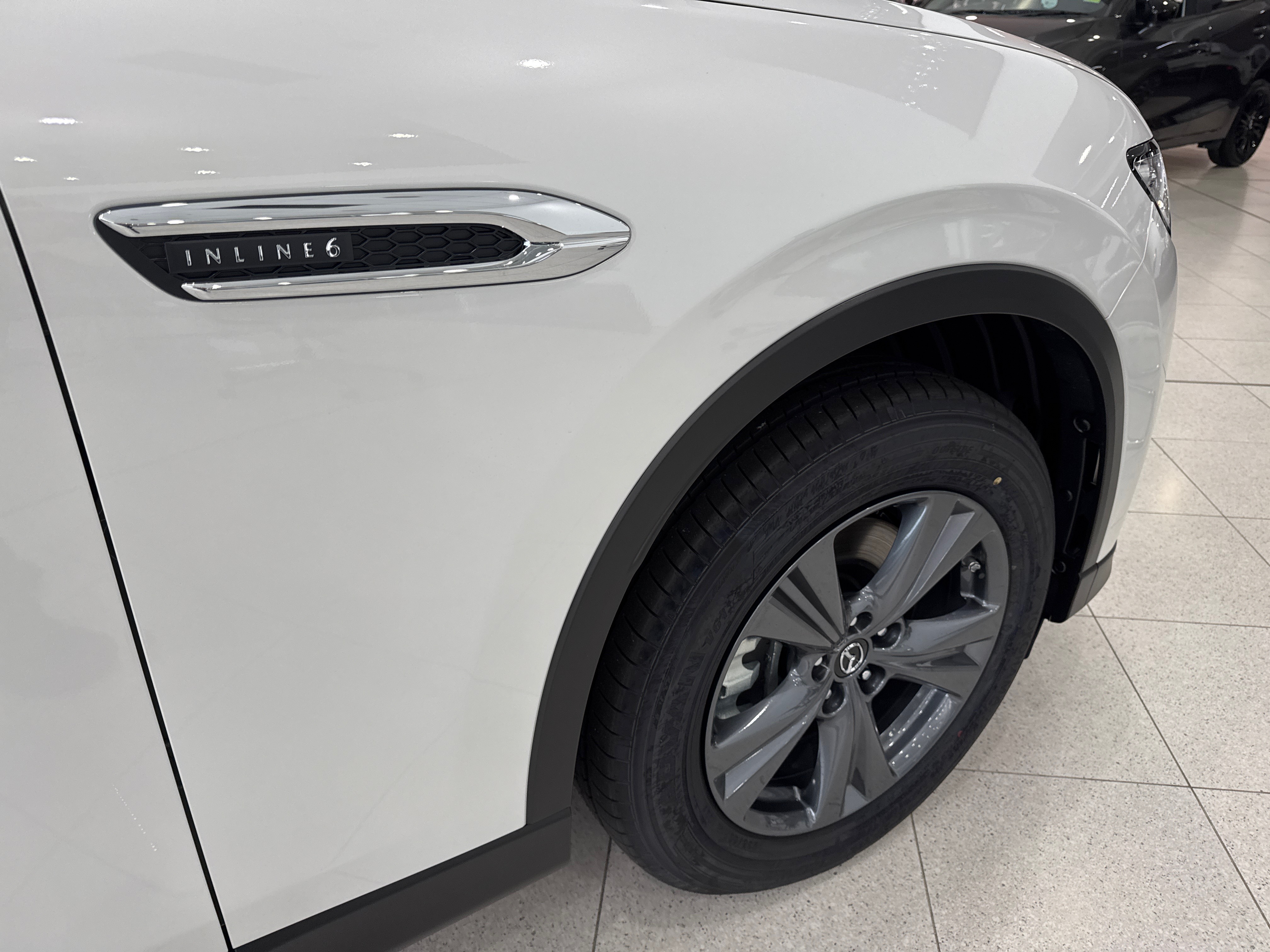 2024 Mazda CX-80 KL G40e Touring SUV Image 6