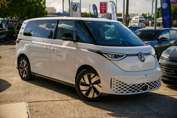 2025 Volkswagen ID. Buzz EB Pro BEV560 People Mover Image 1