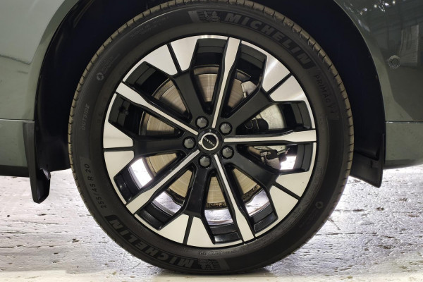2025 MY26 Volvo XC60 UZ Ultra B5 Dark SUV Image 31