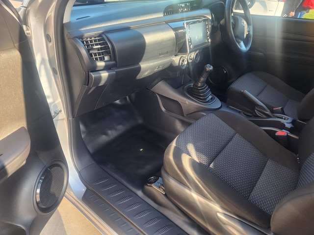 2021 Toyota HiLux TGN121R WorkMate Single Cab Chassis Image 7