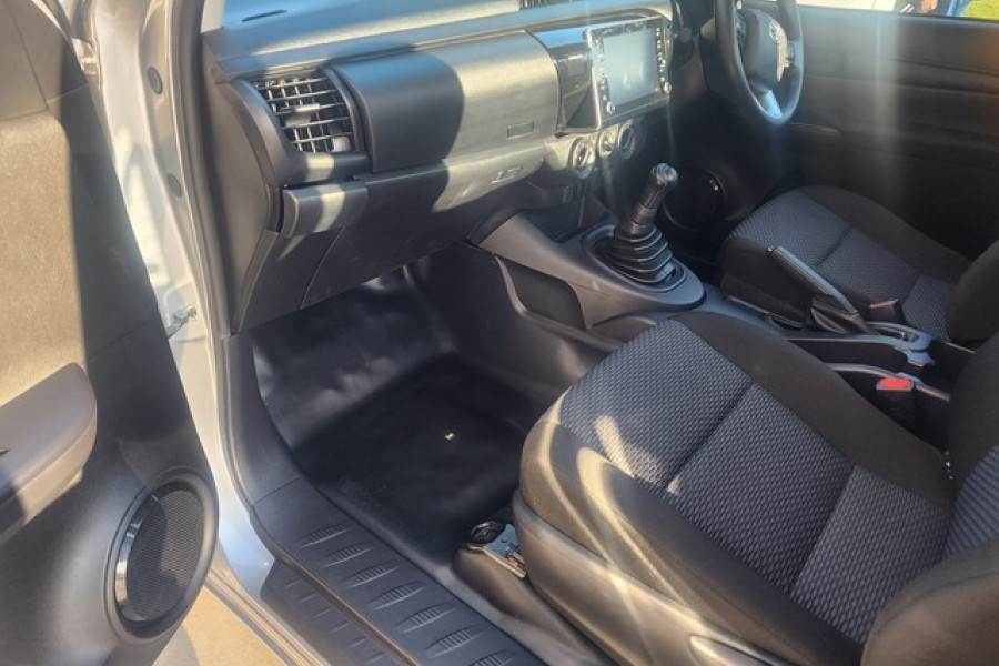2021 Toyota HiLux TGN121R WorkMate Single Cab Chassis Image 7