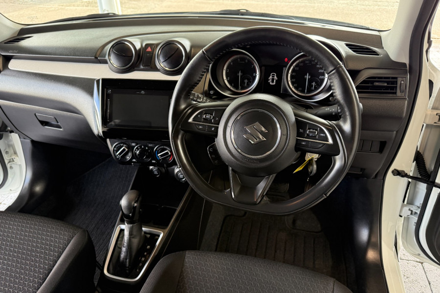 2021 Suzuki Swift AZ Series II GL Navigator Hatch Image 16