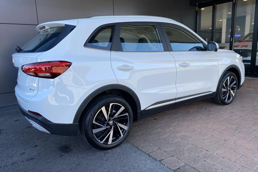 2025 MG ZS ZS32 Essence SUV Image 14