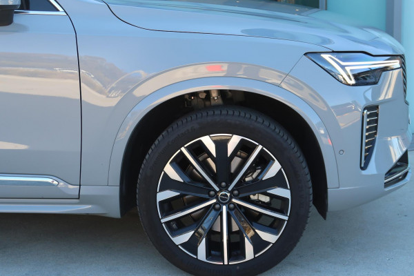 2025 Volvo XC90 L Series Ultra B5 Bright SUV Image 33