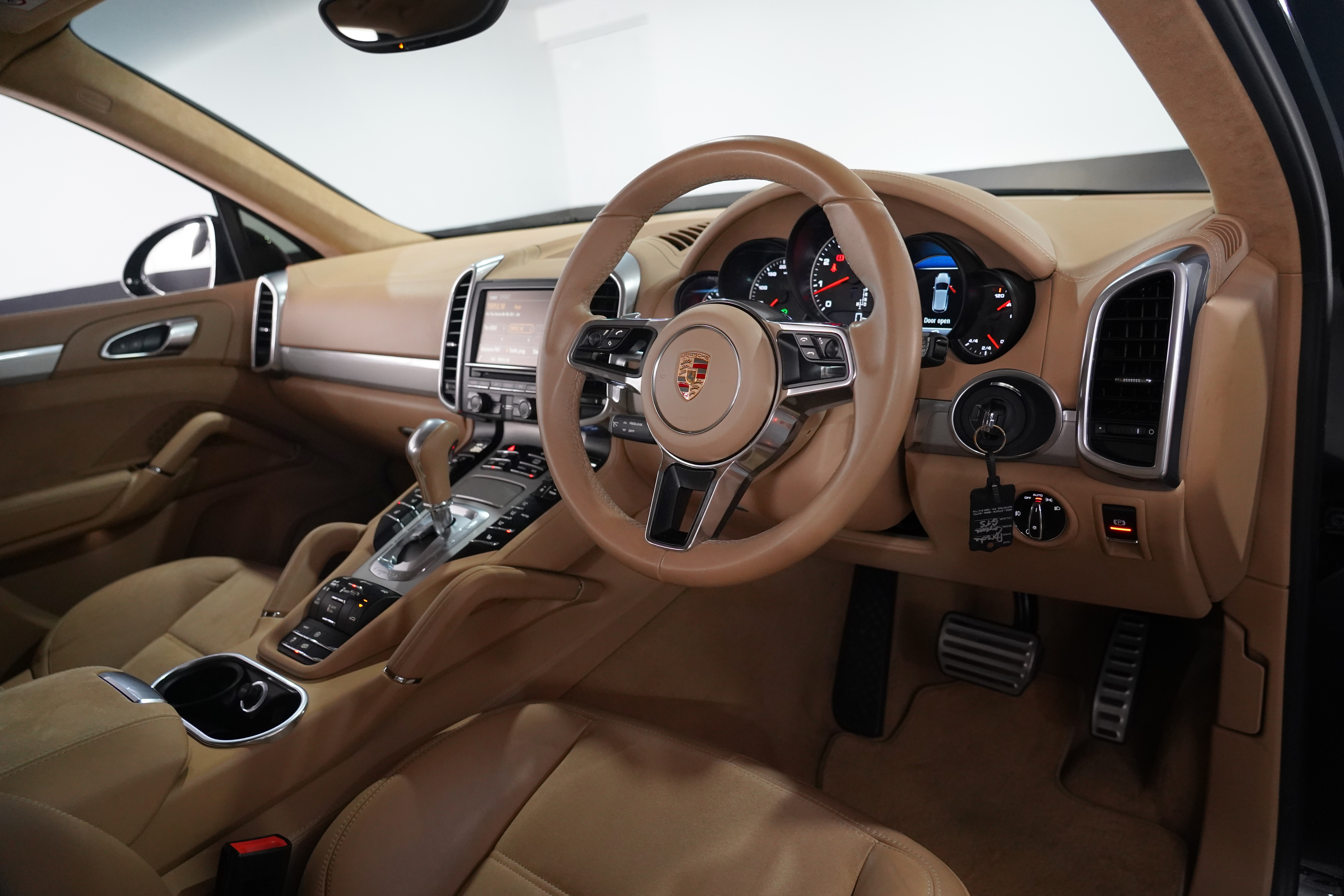 2015 Porsche Cayenne Gts SUV Image 15