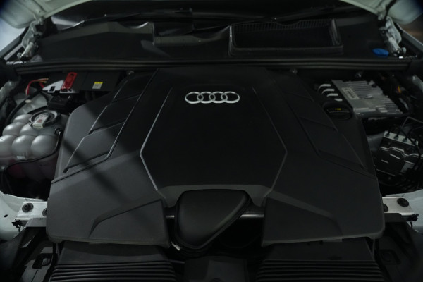 2022 Audi Q7 4M 55 TFSI S line SUV image 40