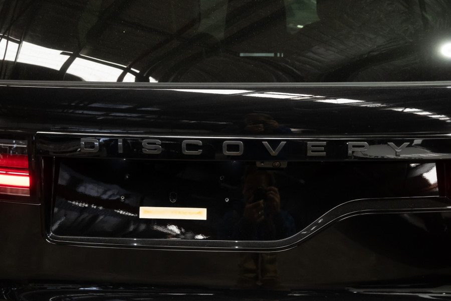 2026 Land Rover Discovery Series 5 D350 Dynamic SE SUV