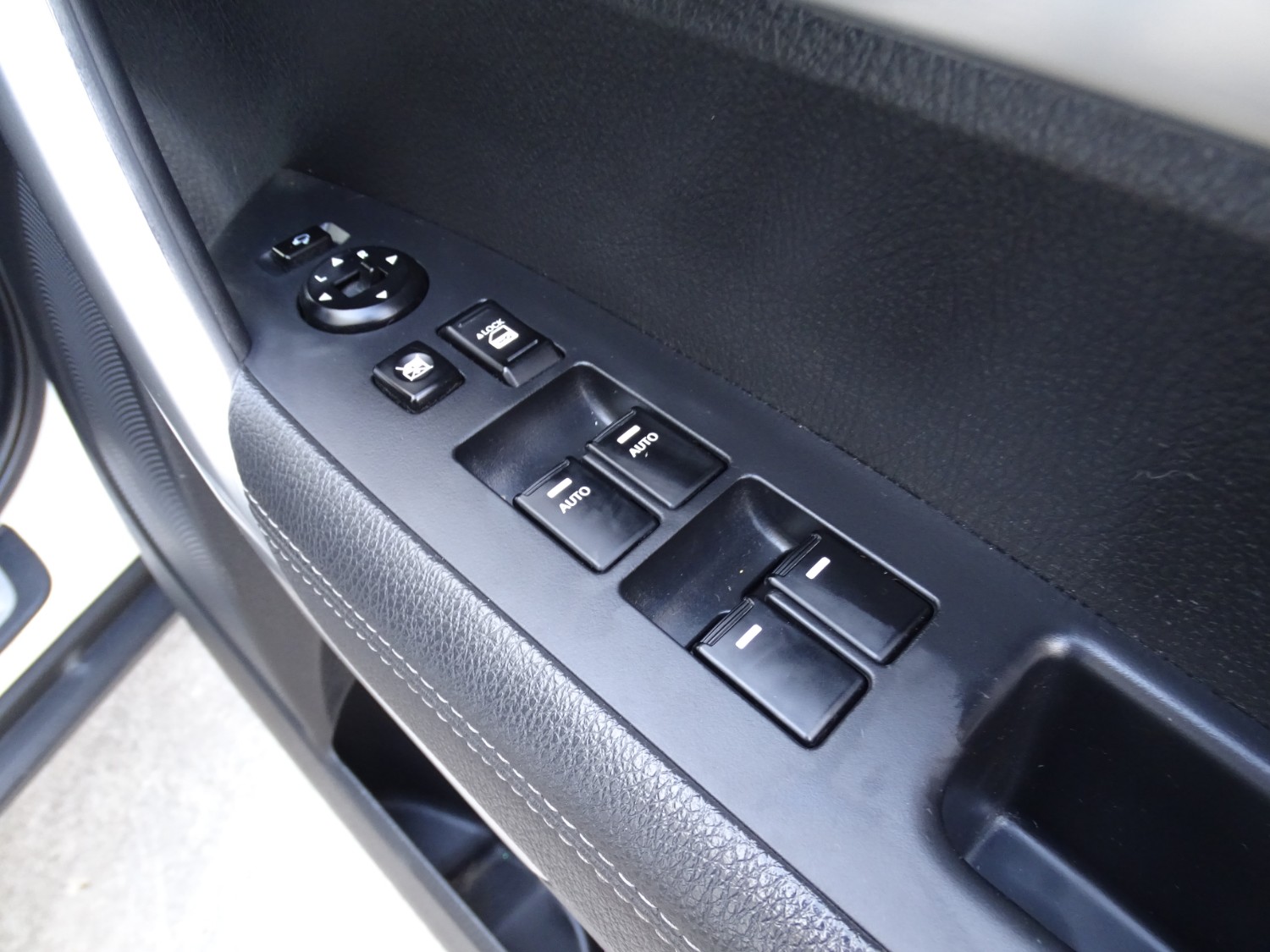 2012 Kia Sorento XM  Platinum SUV Image 10